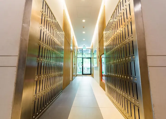 Blossom Sathorn By Tvc 3*