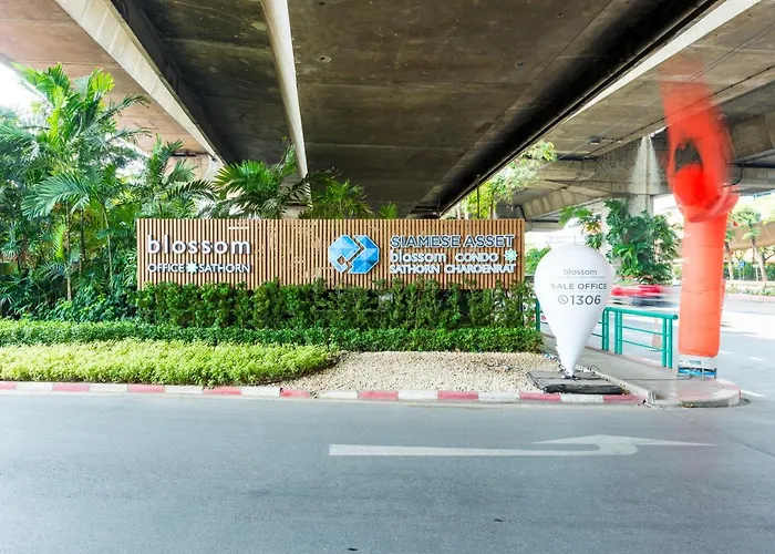 Blossom Sathorn By Tvc ホテル 3*
