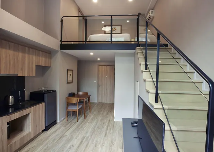Blossom Sathorn By Tvc 3*